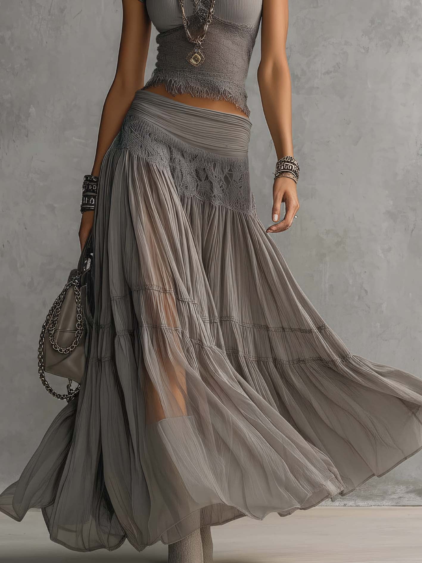 Daniela | Completo con Top Transparente en Encaje y Falda Maxi Plisada