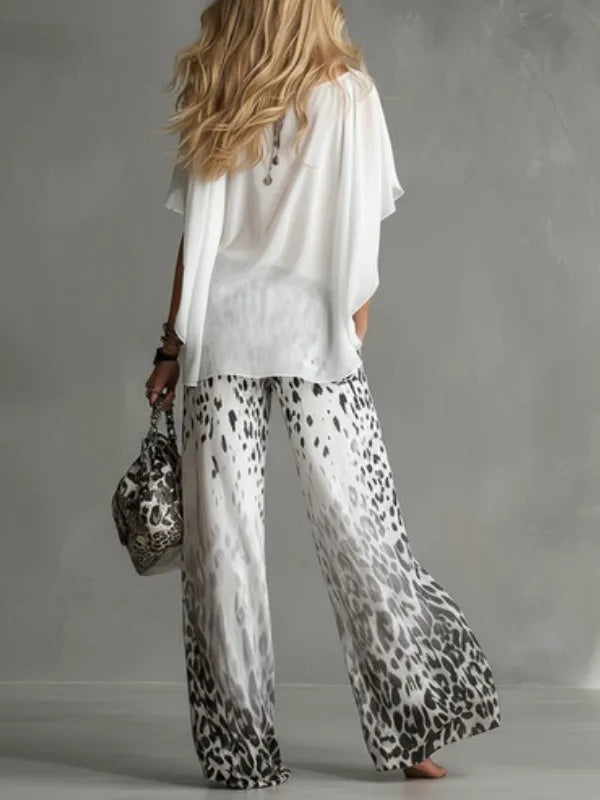 Ilaria | Conjunto Completo con Top de Barco y Pantalones de Chiffon con Leopardo Difuminado