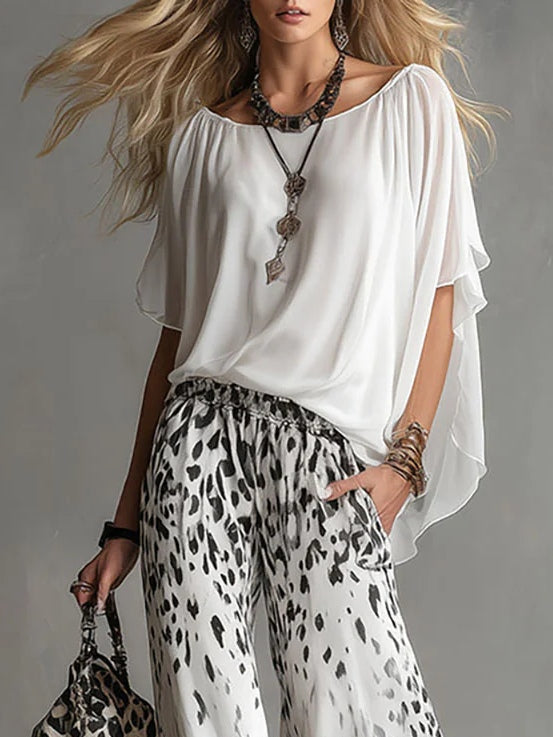 Ilaria | Conjunto Completo con Top de Barco y Pantalones de Chiffon con Leopardo Difuminado