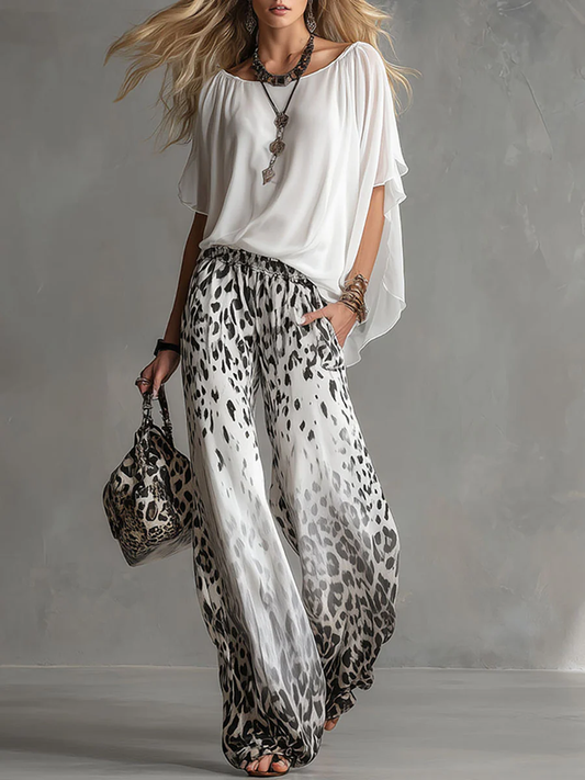 Ilaria | Conjunto Completo con Top de Barco y Pantalones de Chiffon con Leopardo Difuminado